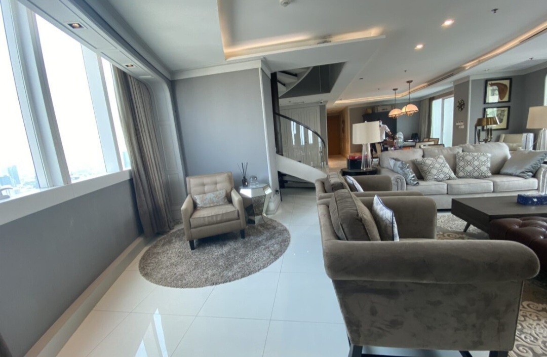 ให้เช่า millenium Residene (Penthouse)